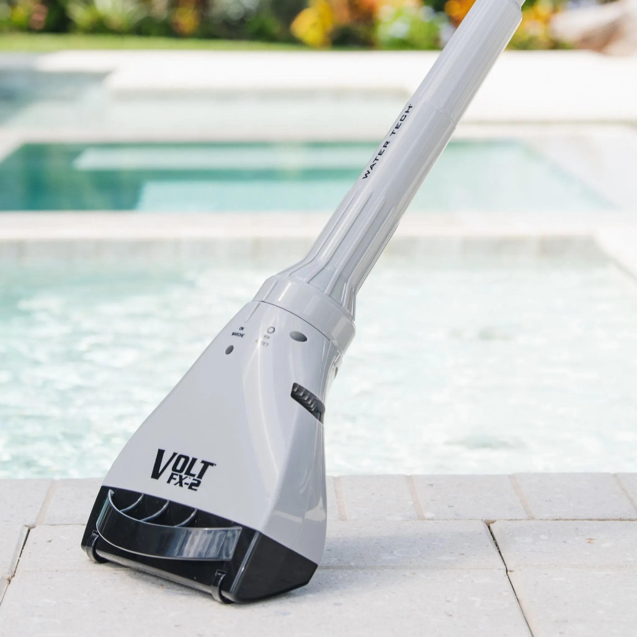 Water Tech Volt FX-2 Battery Operated & Cordless Pool or Spa Vacuum