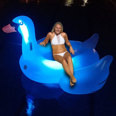 Swimline 90702 Giant LED Light-Up Swan Ride On