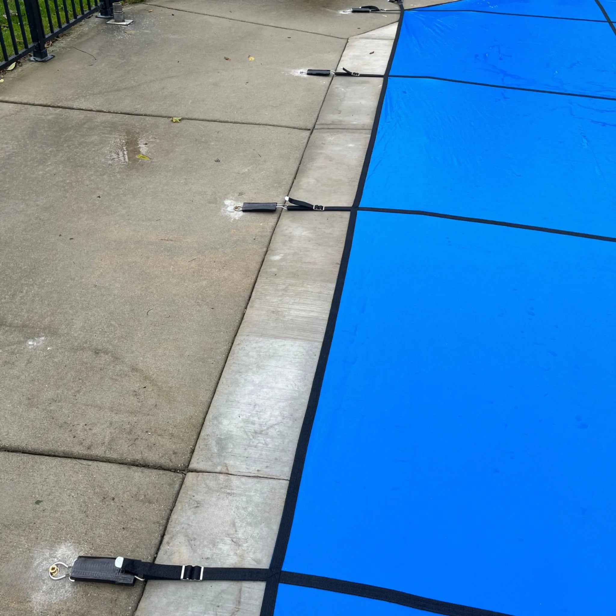 HPI Yard Guard Aquamaster 100% Solid Safety Cover for Rectangular Pool Size 18' x 36' with 4' X 8' Center End Step