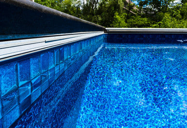 Breaking Seawall with Aquarius HD Premier Value Series GLI Inground Pool Liner 27 Mil