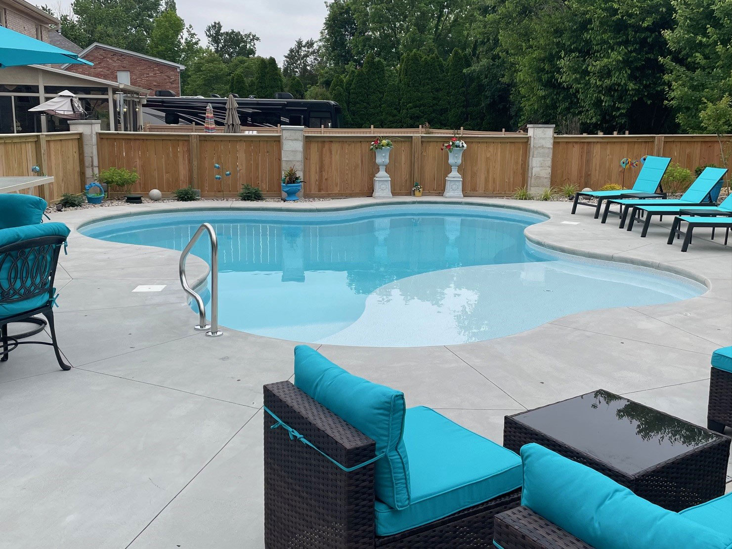 Crystal Quartz Full Floor Borderless GLI Inground Pool Liner 27 Mil